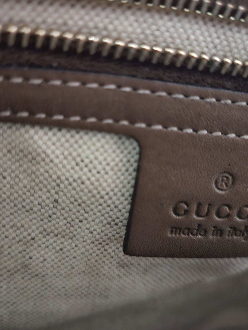 GUCCI!! Rare, Gorgeous, Gucci Floral Canvas Tote Bag with Brown Trim - Picture 12 of 16